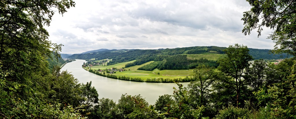 Blick von oben in das Donautal